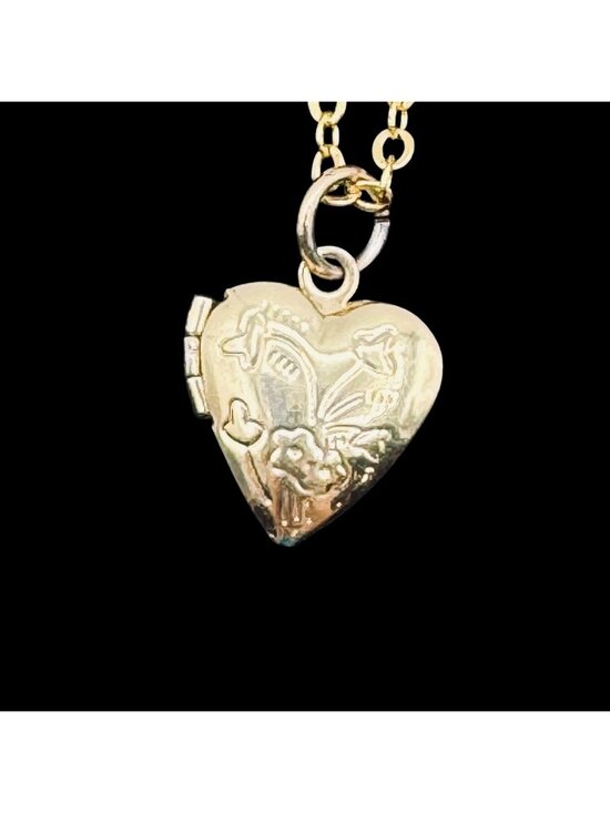 Estate Jewelry - Heart Locket Gold tone Necklace Etched Floral 18" 13mm Coquette Cottagecore Love